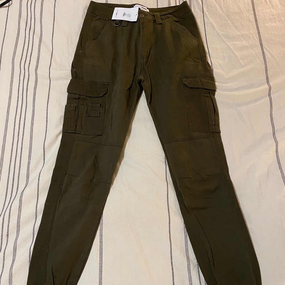 Brand New Men’s Jogger Cargo Pants
